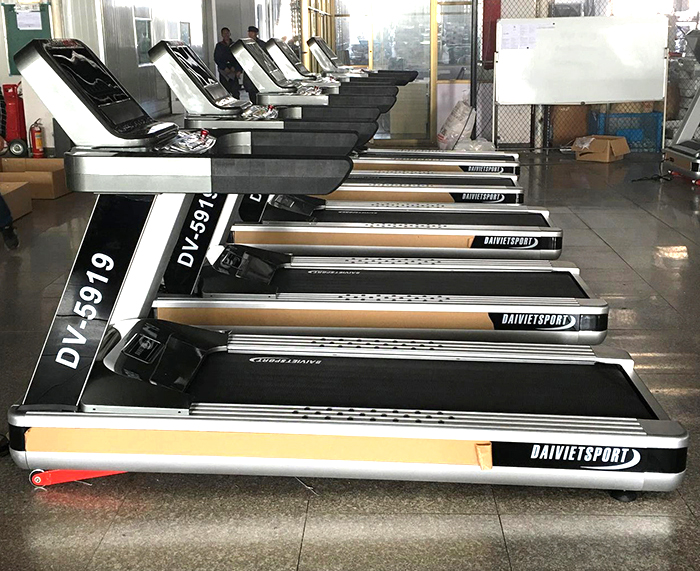 Những lưu ý khi lựa chọn máy chạy bộ điện cho gia đình và phòng tập
